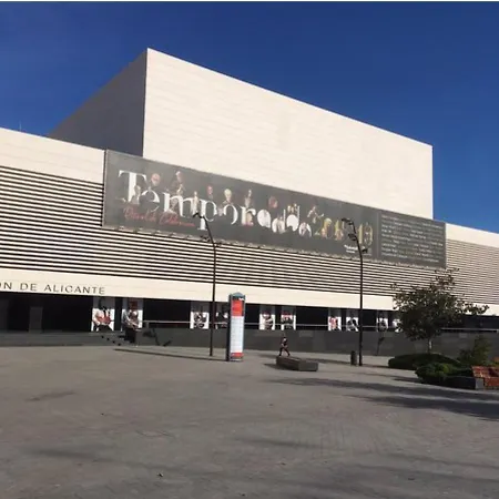 Estudio A Cerca Del Auditorio Y El Mercado De Appartamento